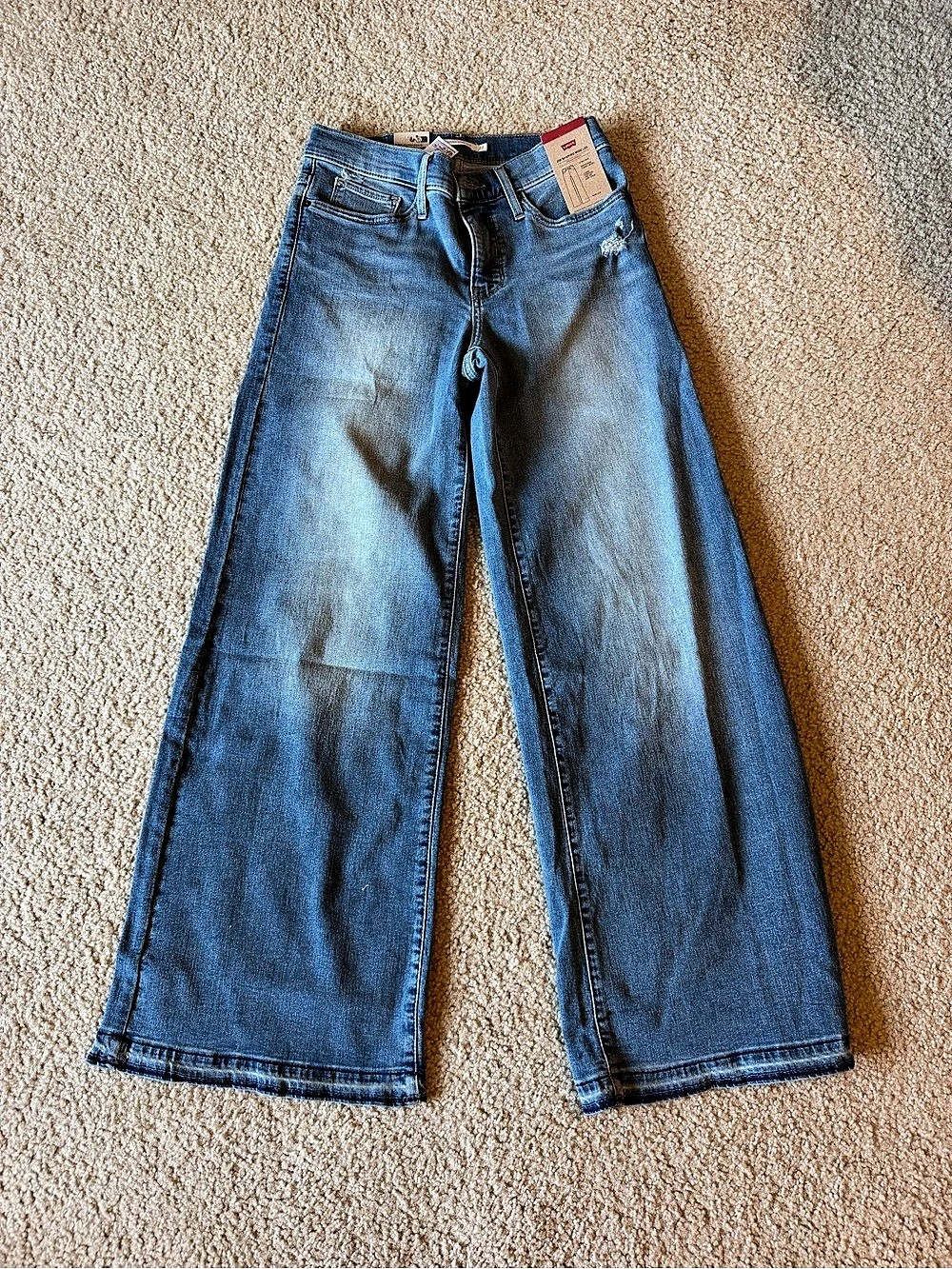 Levi's 318 Shaping Wide Leg Wide Leg Jeans in Blue Waist 27 NWT